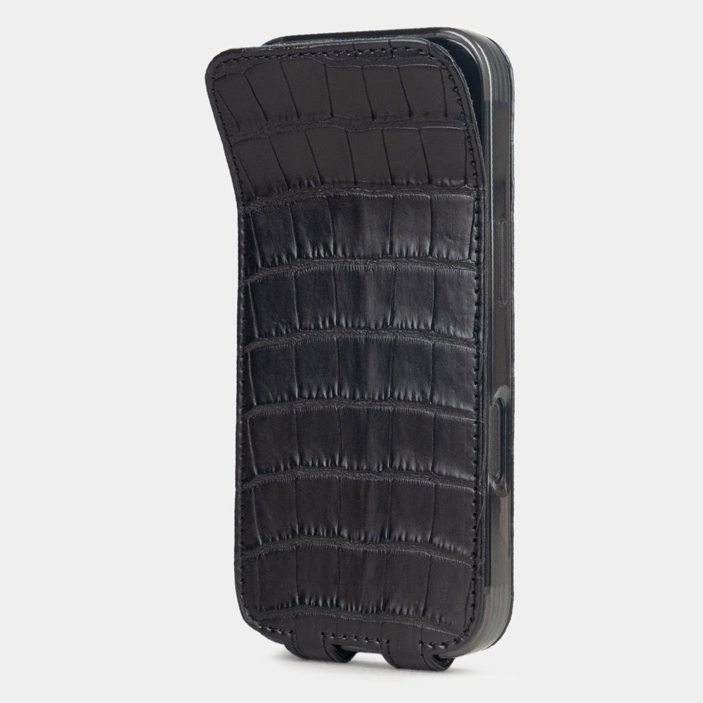 Black crocodile Case iPhone 17 Pro – flexible front cover with integrated magnets shown folding back to securely close and protect the screen