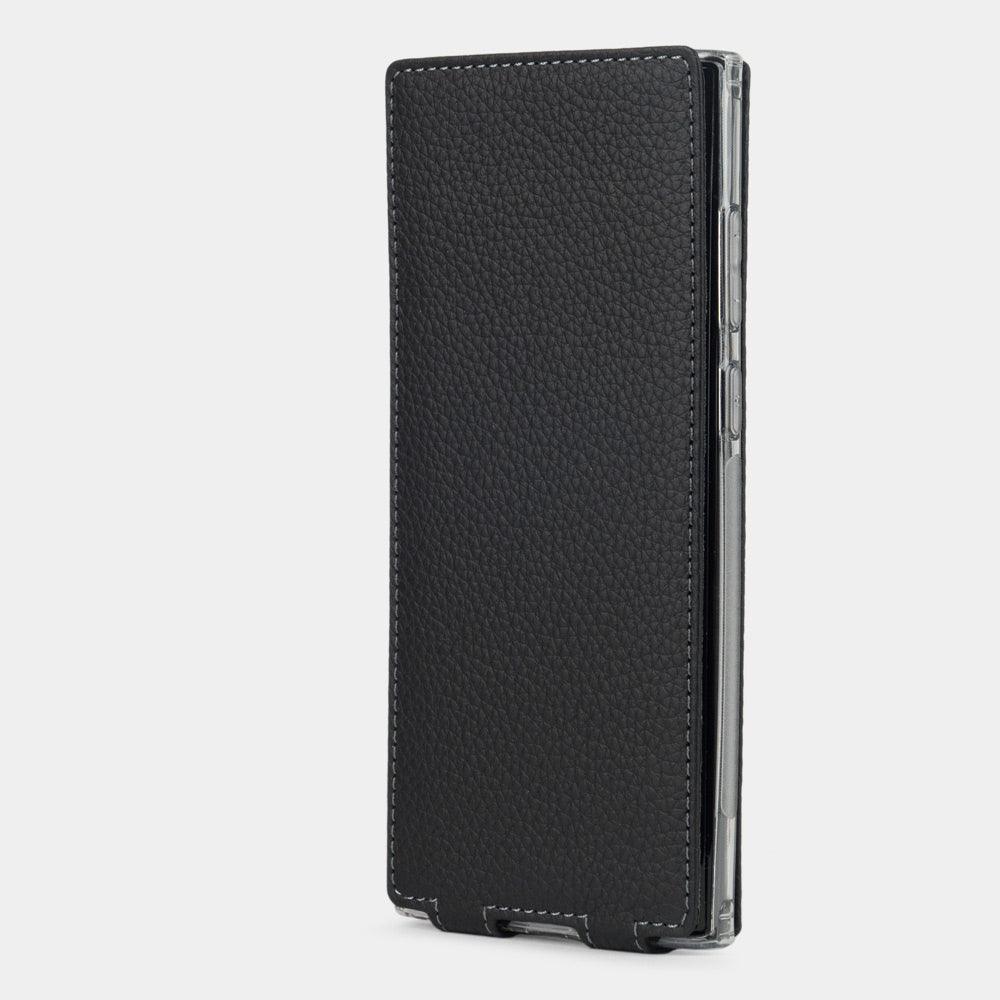 Samsung Galaxy S22 Ultra case leather black