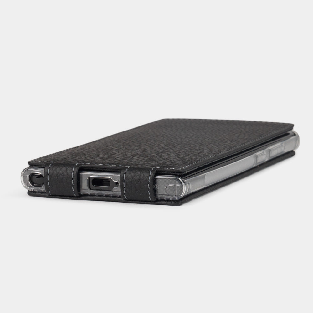 Samsung Galaxy S22 Ultra case leather black