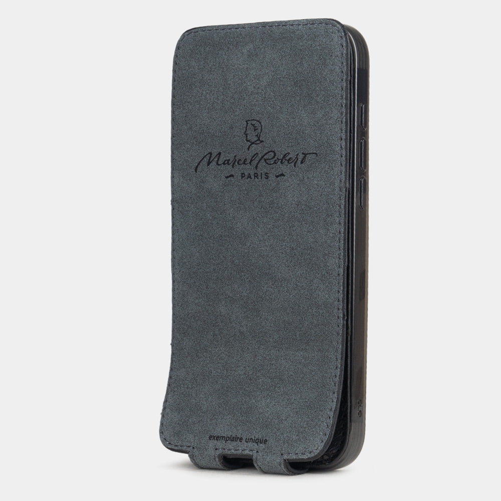 black ostrich Case iPhone 17 - interior view showing grey Alcantara lining with magnetic closure, designed to clean and protect the screen