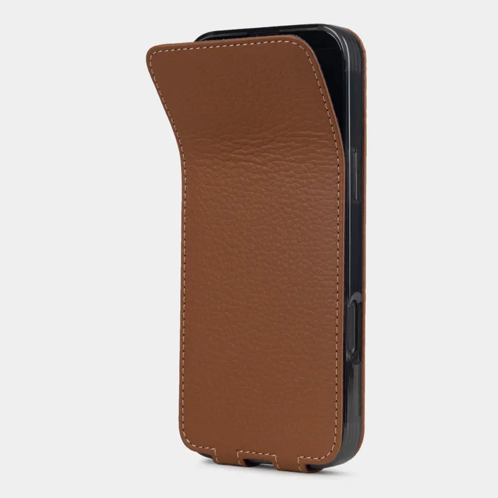 gold calfskin case iPhone 17 Pro – phone flip case with textured natural scale pattern, flexible front cover folding back to protect the smartphone screen