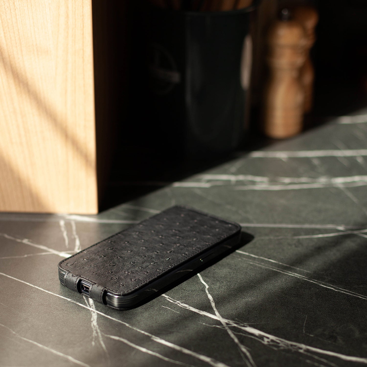 Case iPhone 17 ostrich black