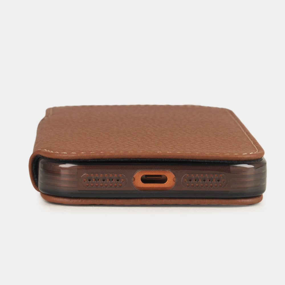 Gold Calfskin Wallet Case iPhone 17 Pro Max - flat side view displaying ultra-thin handcrafted design, USB-C port opening and precise edge finishing