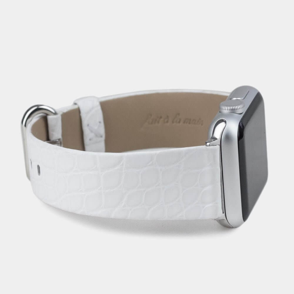 Strap for the Apple Watch 45/46 mm in white matte alligator leather, with steel adapters and buckle | 3/4 profile view to see the inner lining leather