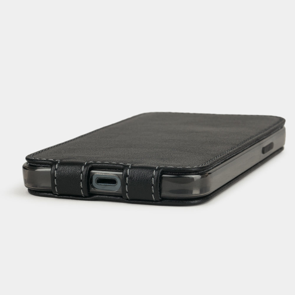 Premium Leather Case iPhone 12 Pro Black | Marcel Robert - 4