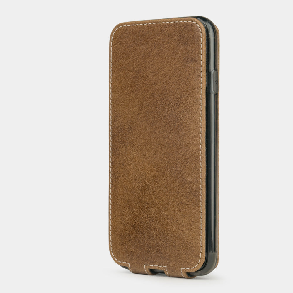 Vintage leather flip case for iPhone SE - upright closed view highlighting the magnetic front cover fully protecting the screen, elegant silhouette