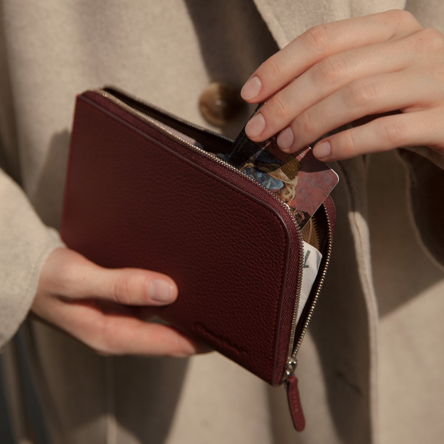 men’s leather zip wallet with card holder bordeaux