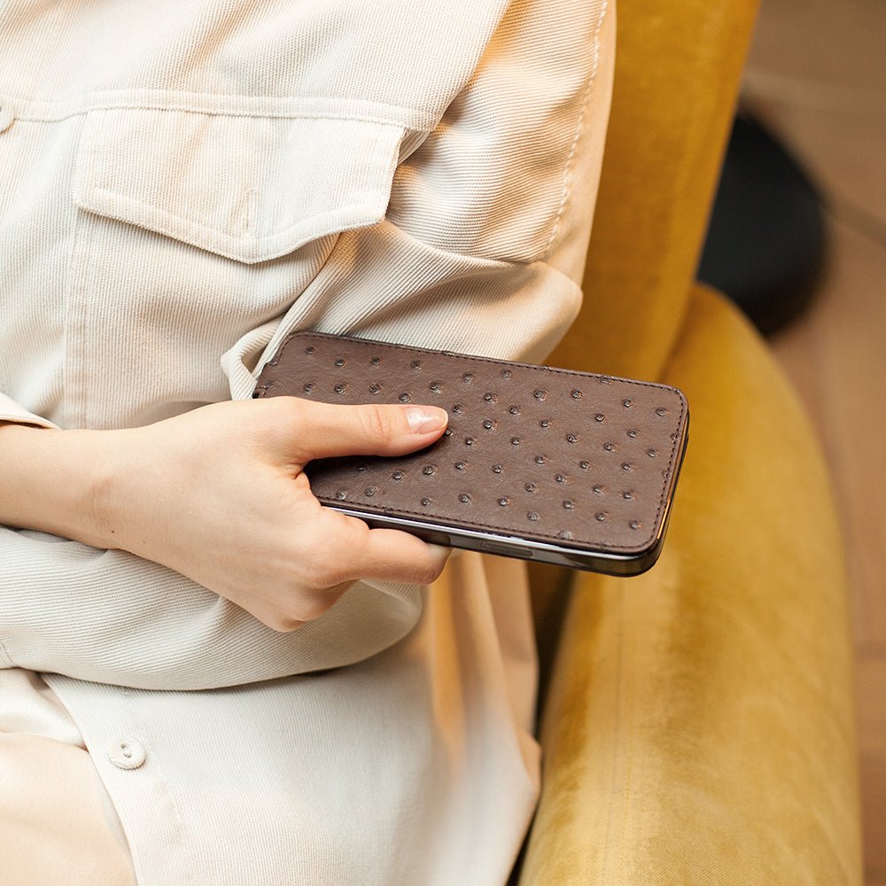 Ostrich Leather Case iPhone 13 Pro Max Brown | Marcel Robert - 14