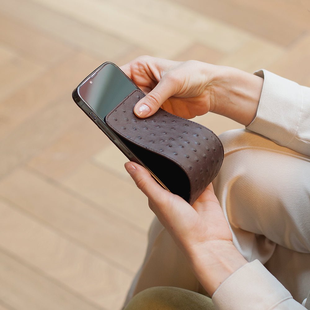 Ostrich Leather Case iPhone 13 Pro Max Brown | Marcel Robert - 5