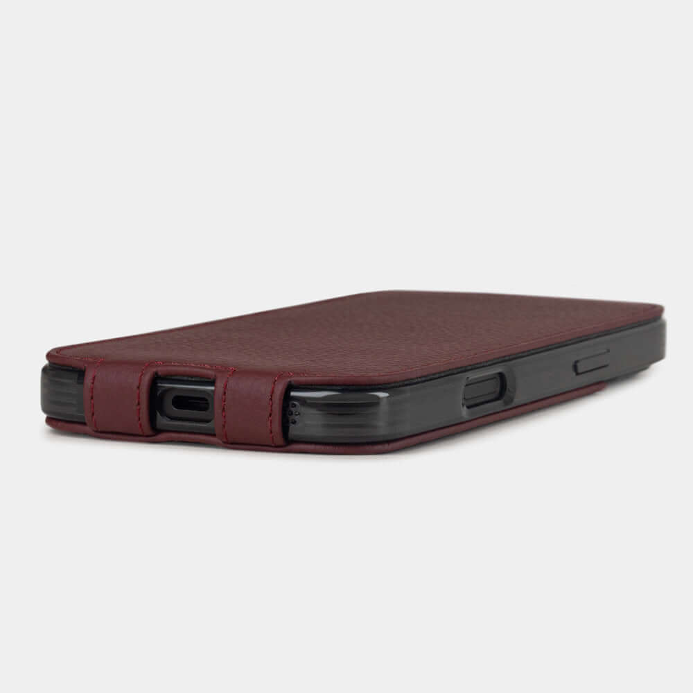case iPhone 17 Pro Max bordeaux leather - manufactured by Marcel Robert – flat on table view showing ultra thickness and USB-C port opening