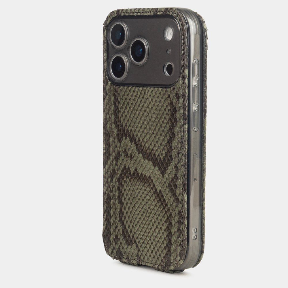 Green Python Case iPhone 17 Pro Max silver - view from camera side and how the lenses are efficiently protected