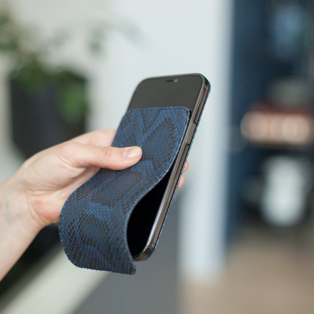 Python Leather Case iPhone 13 Pro Blue | Marcel Robert - 0