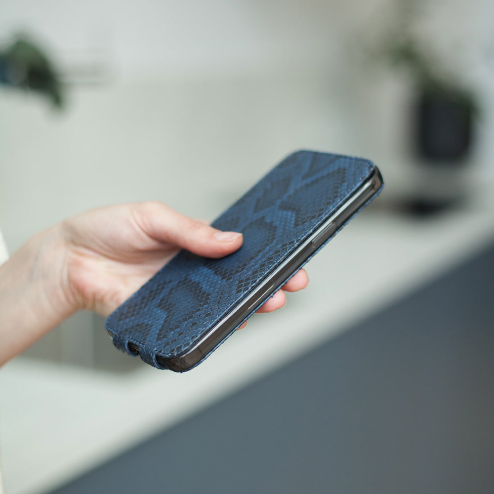 Python Leather Case iPhone 13 Pro Blue | Marcel Robert - 1