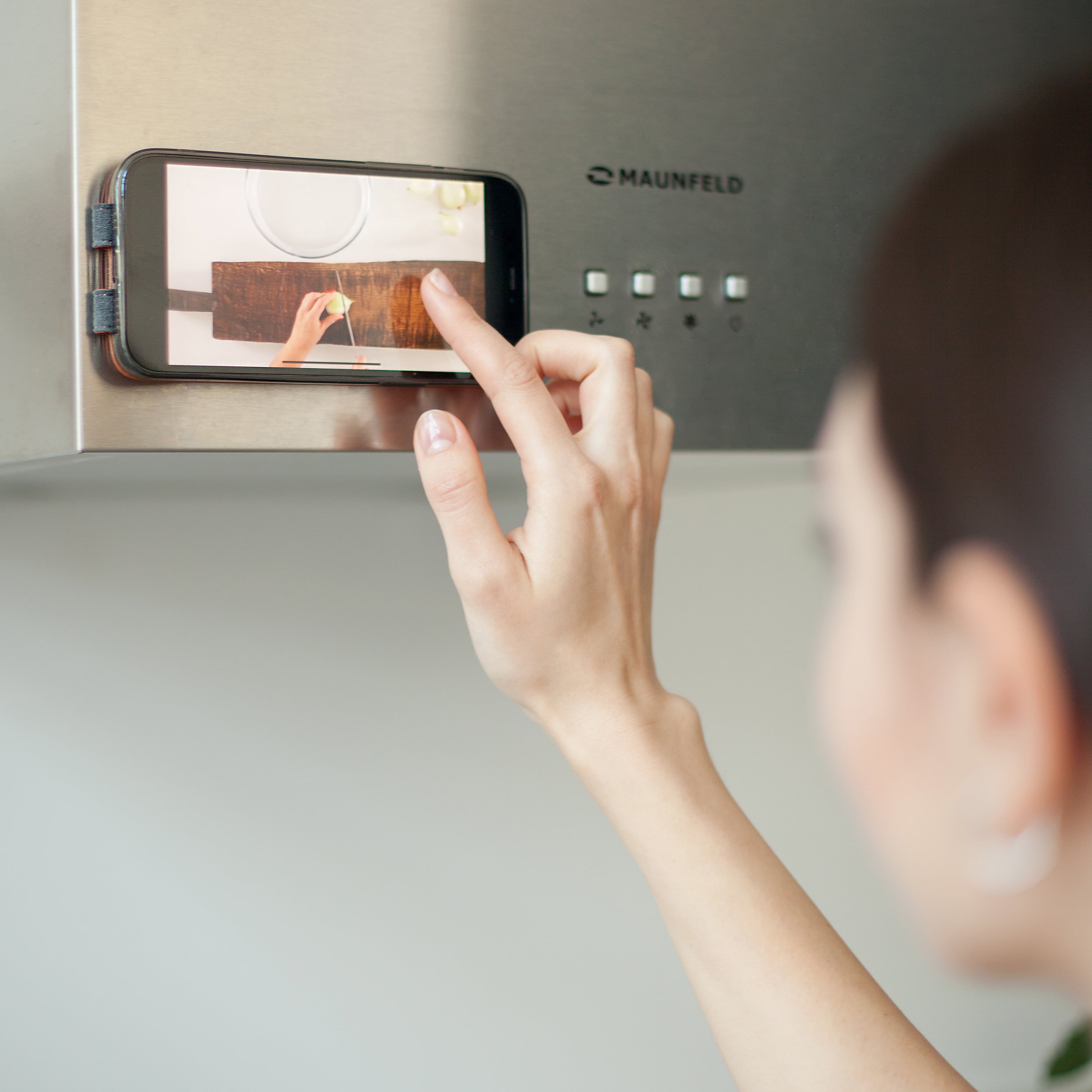 Luxury Green Leather Flip Case for iPhone 14 | Marcel Robert - 6