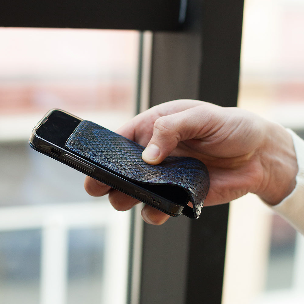 case iPhone 13 mini python blue