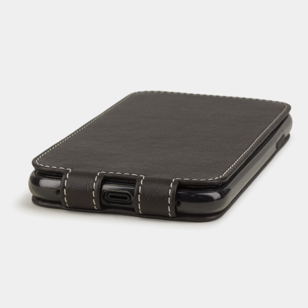 Brown calfskin leather flip case iPhone 11, Marcel Robert handmade magnetic folding cover