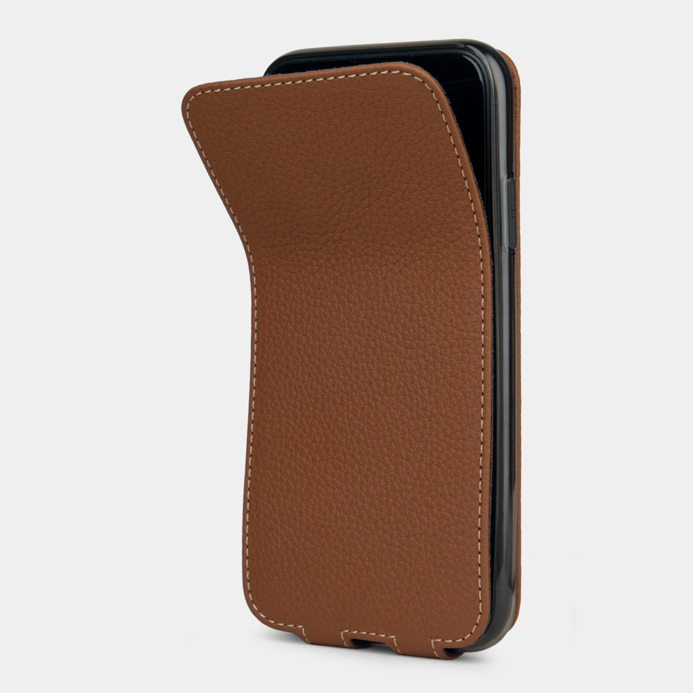 case iPhone 11 caramel | Marcel Robert