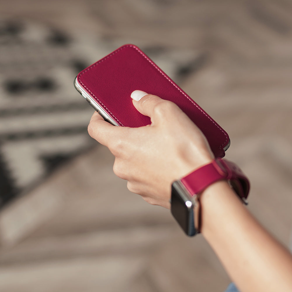 case iPhone 11 fuchsia | Marcel Robert