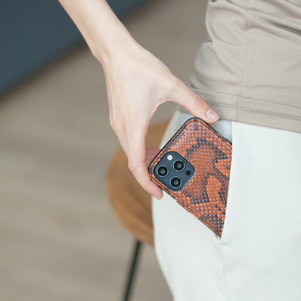 Python Leather Case iPhone 13 Pro Gold | Marcel Robert - 19