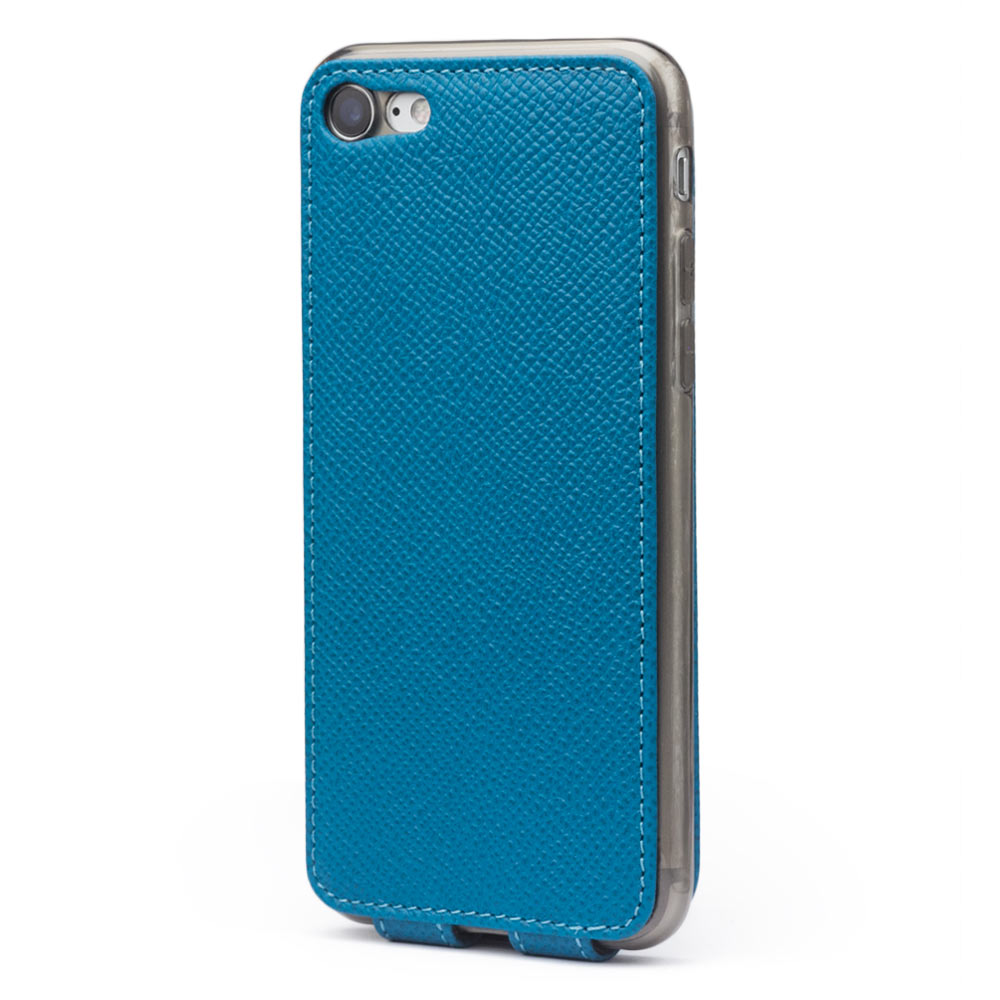Aquamarine leather flip case for iPhone SE - view from camera side and how the lenses are efficiently protected