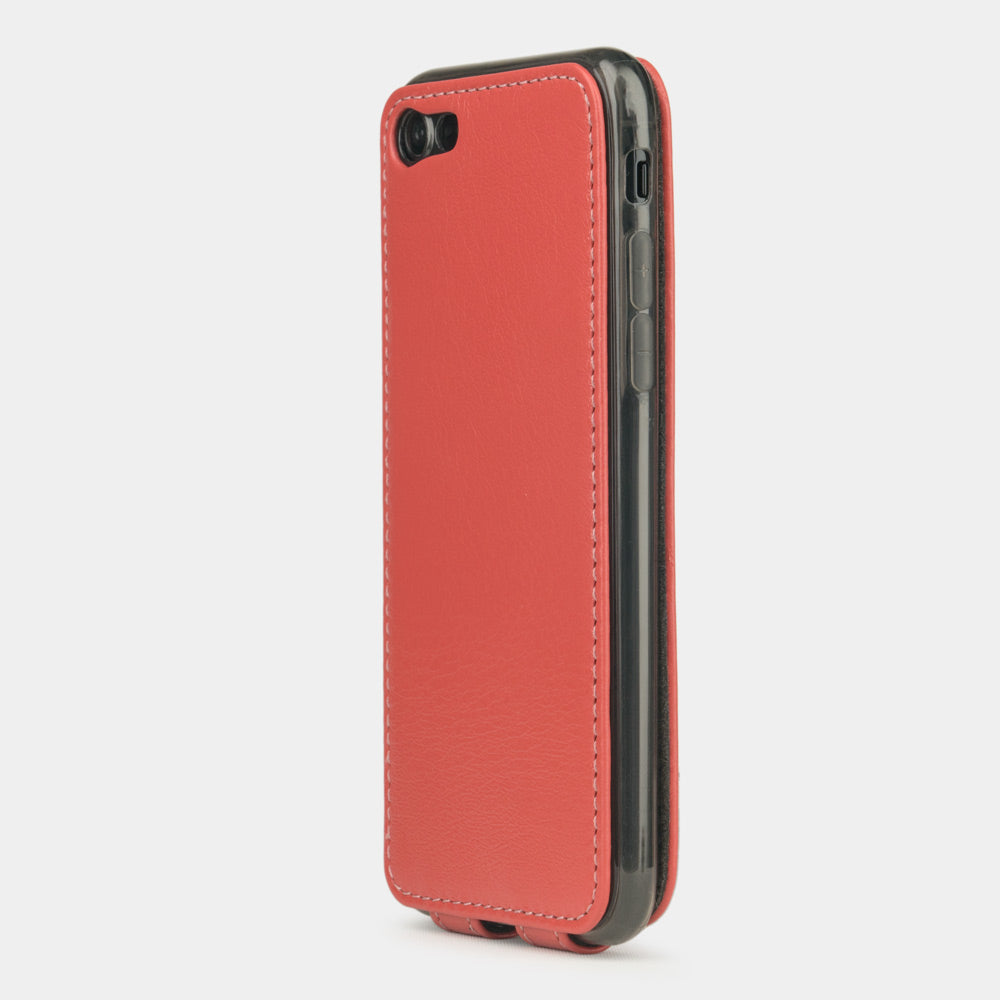 Red Coral leather flip case for iPhone SE - view from camera side and how the lenses are efficiently protected