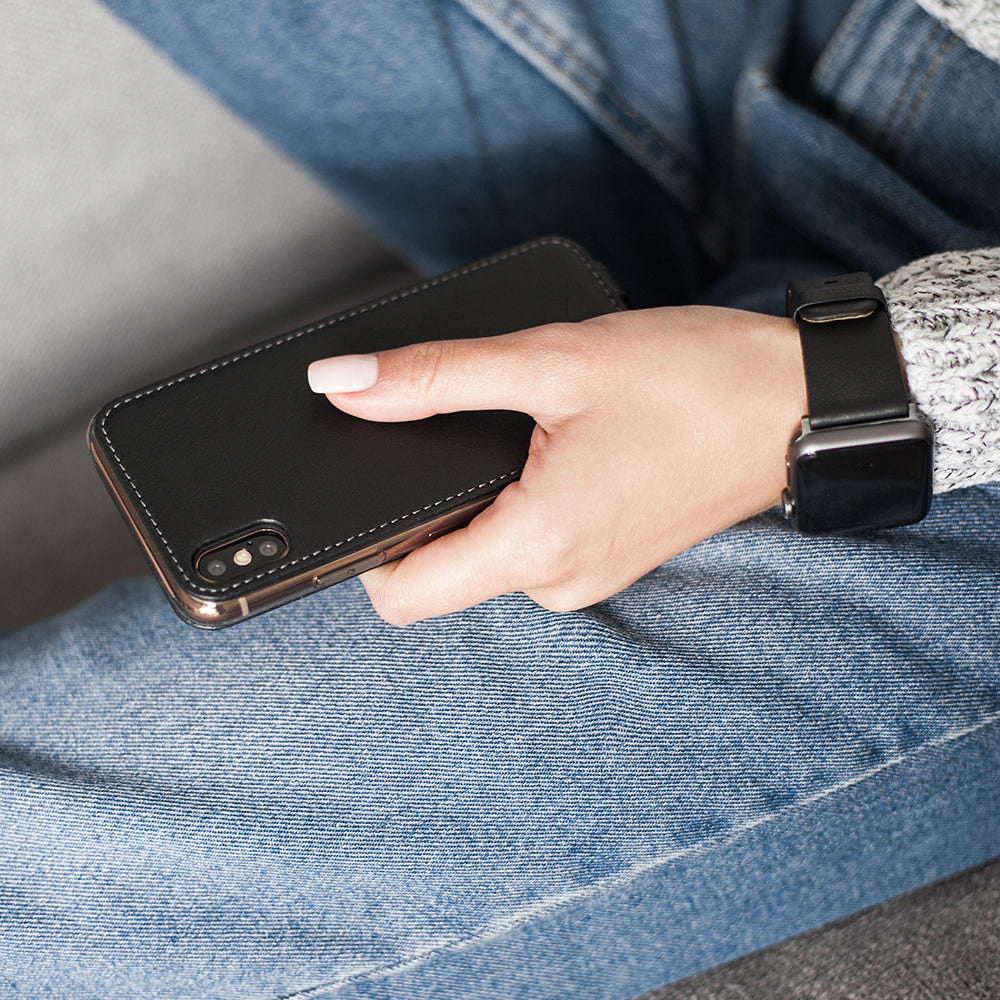 iPhone XS Max Black Leather Case – Magnetic Flip Cover