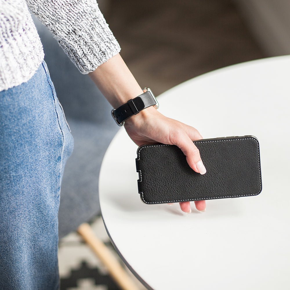 Calf Leather Case iPhone XR Black | Marcel Robert - 7