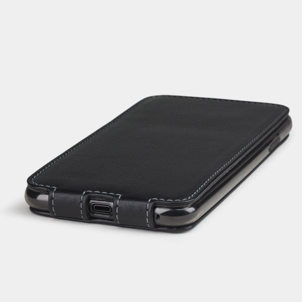 Natural Leather Case iPhone XS Max Black | Marcel Robert - 6