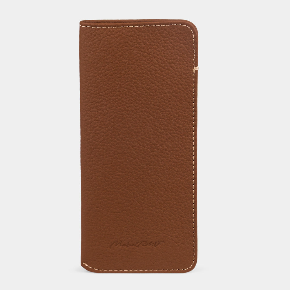 Pocket glasses pouch in gold calfskin, front view, stitched edges