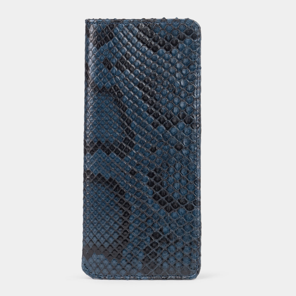Pocket glasses pouch in blue python, front view, scales running to the edge