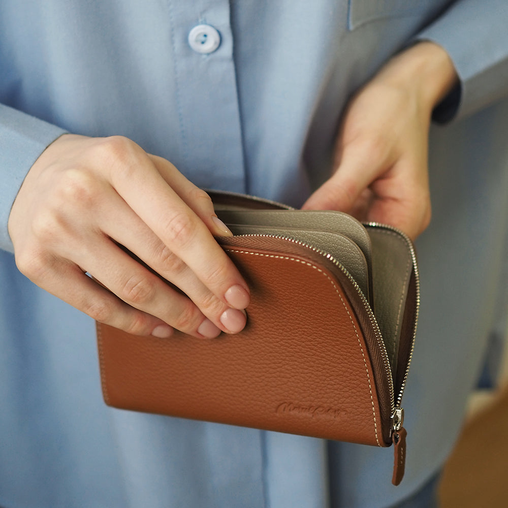 Womens Leather Zip Around Wallet Pont Aven – Gold