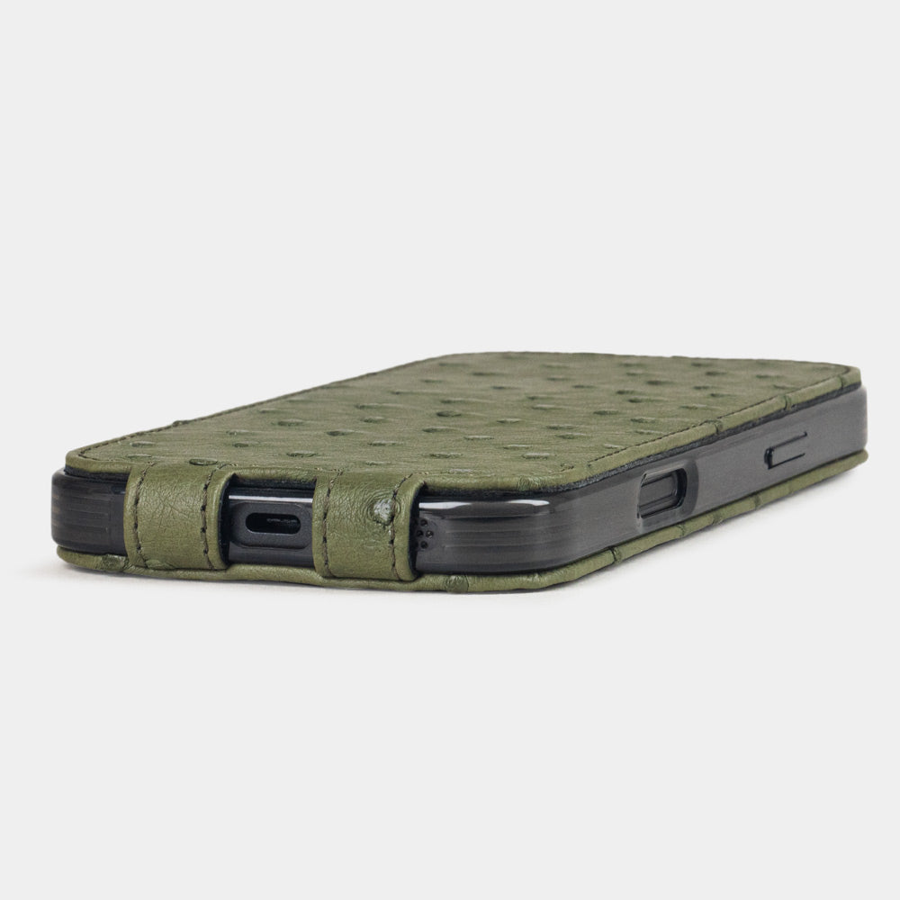 Green Ostrich Case iPhone 17 Pro Max - flat side view displaying ultra-thin handcrafted design, USB-C port opening and precise edge finishing
