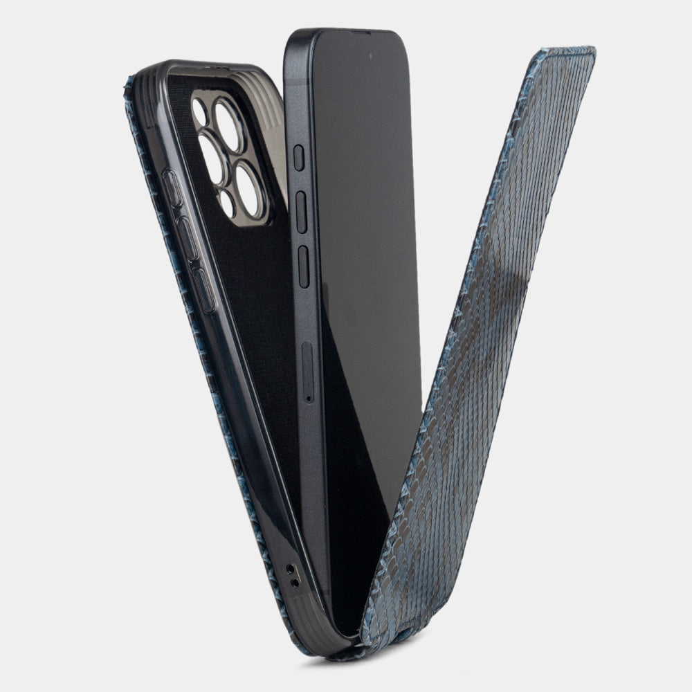 Blue Python Leather Case iPhone 16 Pro | Marcel Robert - 17