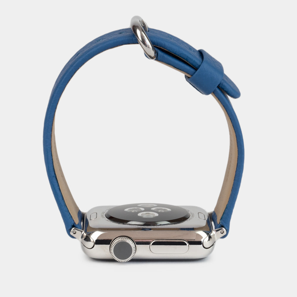 Strap for the Apple Watch 41/42 mm in royal blue soft grained calfskin leather, with steel adapters and buckle | full profile view to see the thickness of the strap