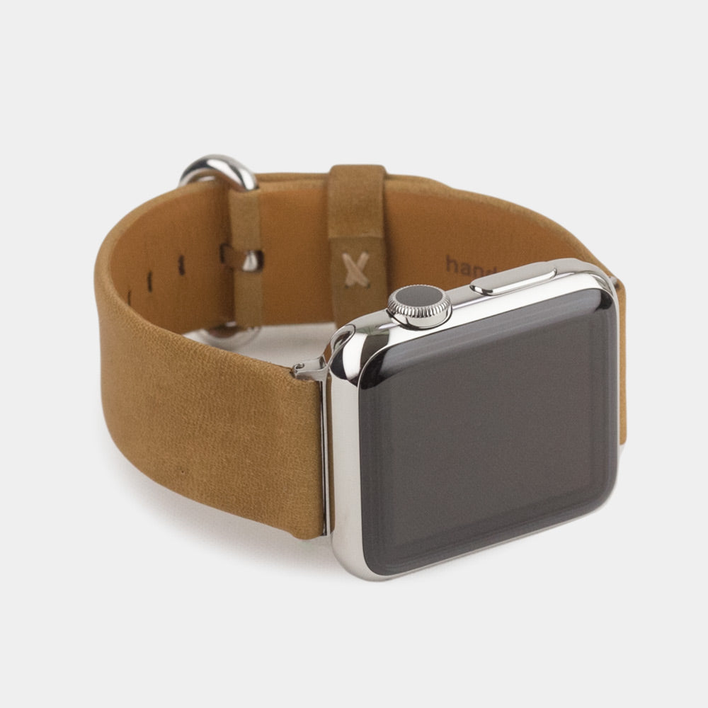 Strap for the Apple Watch 45/46 mm in vintage smooth calfskin leather, with steel adapters and buckle | 3/4 profile view to see the inner lining leather
