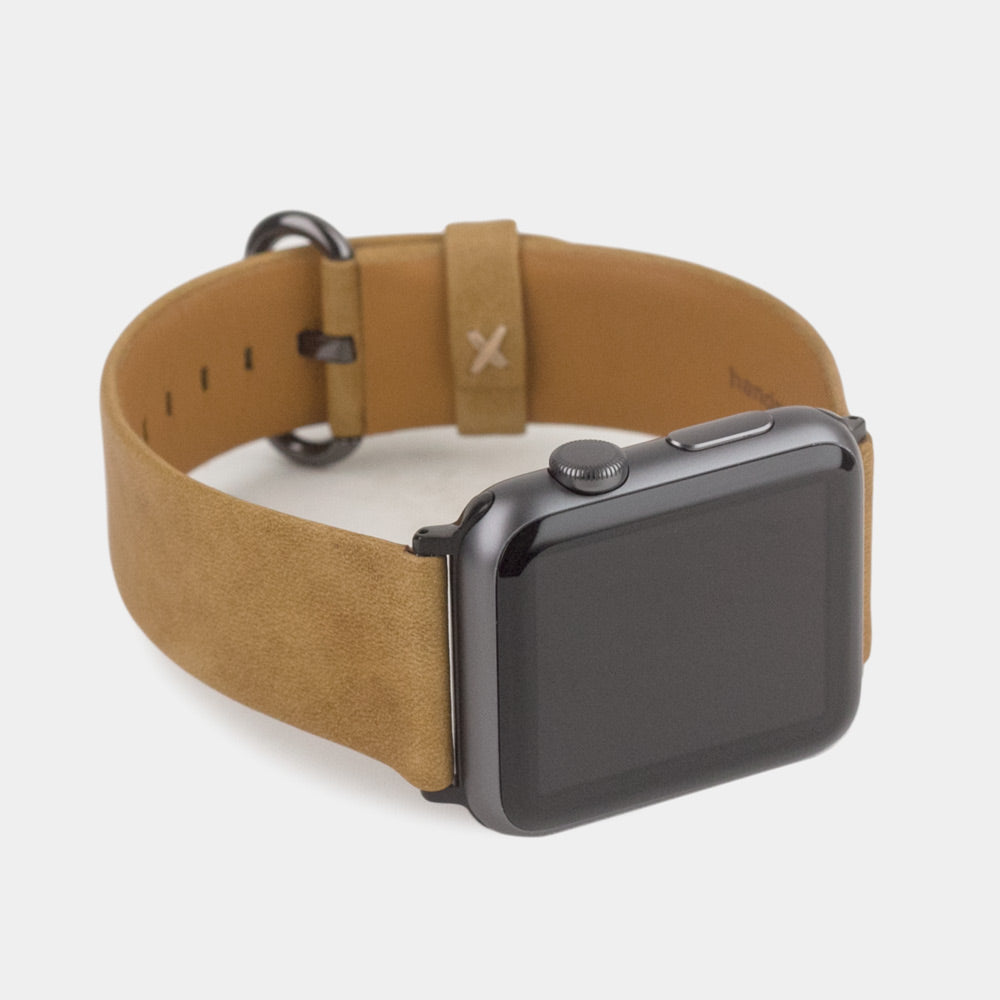 Strap for the Apple Watch 45/46 mm in vintage smooth calfskin leather, with black adapters and buckle | 3/4 profile view to see the inner lining leather