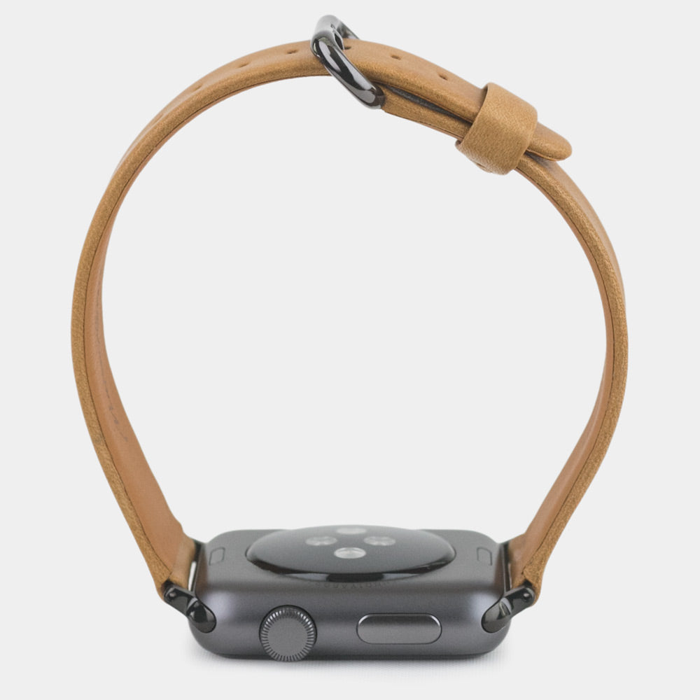 Strap for the Apple Watch 45/46 mm in vintage smooth calfskin leather, with black adapters and buckle | full profile view to see the thickness of the strap