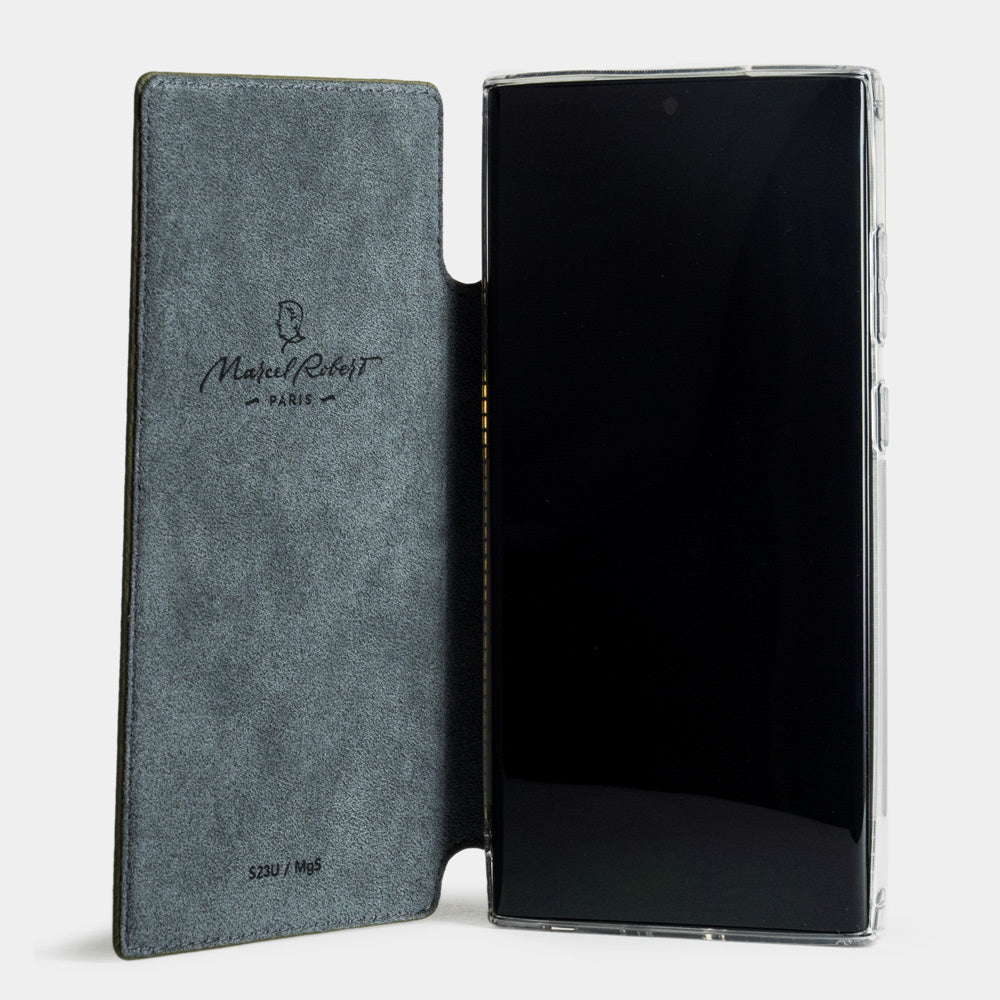 green calfskin wallet case for Samsung Galaxy S24 Ultra – case opened flat, revealing the Alcantara® inner protective lining