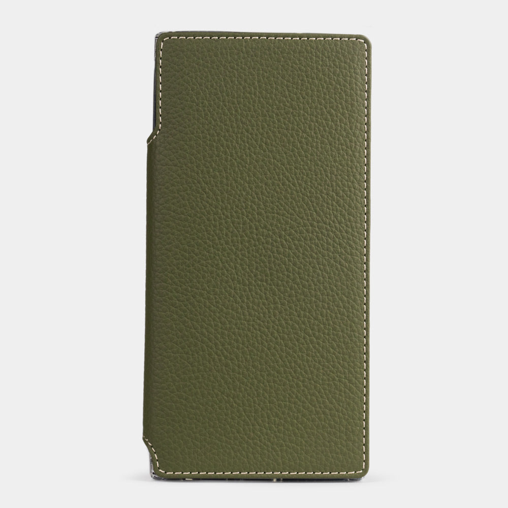 green calfskin wallet case for Samsung Galaxy S24 Ultra – front view of the closed folio panel, showing the smooth leather grain and edge stitching