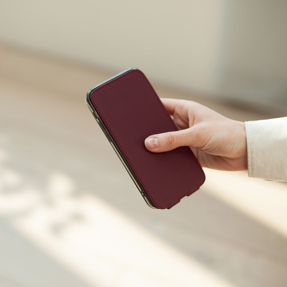 case iPhone 13 bordeaux